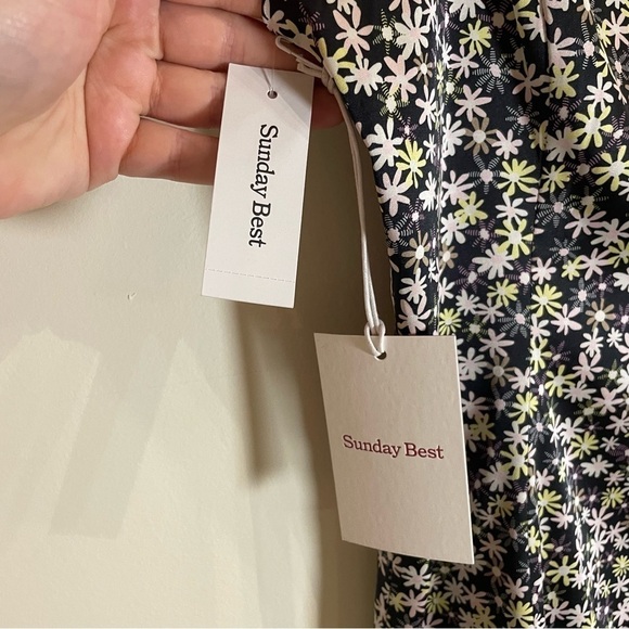 Aritzia Sunday Best ‘Shimmer’ Satin Dress in Black/Lilac Bloom Floral NWT Size 6 - Picture 6 of 10